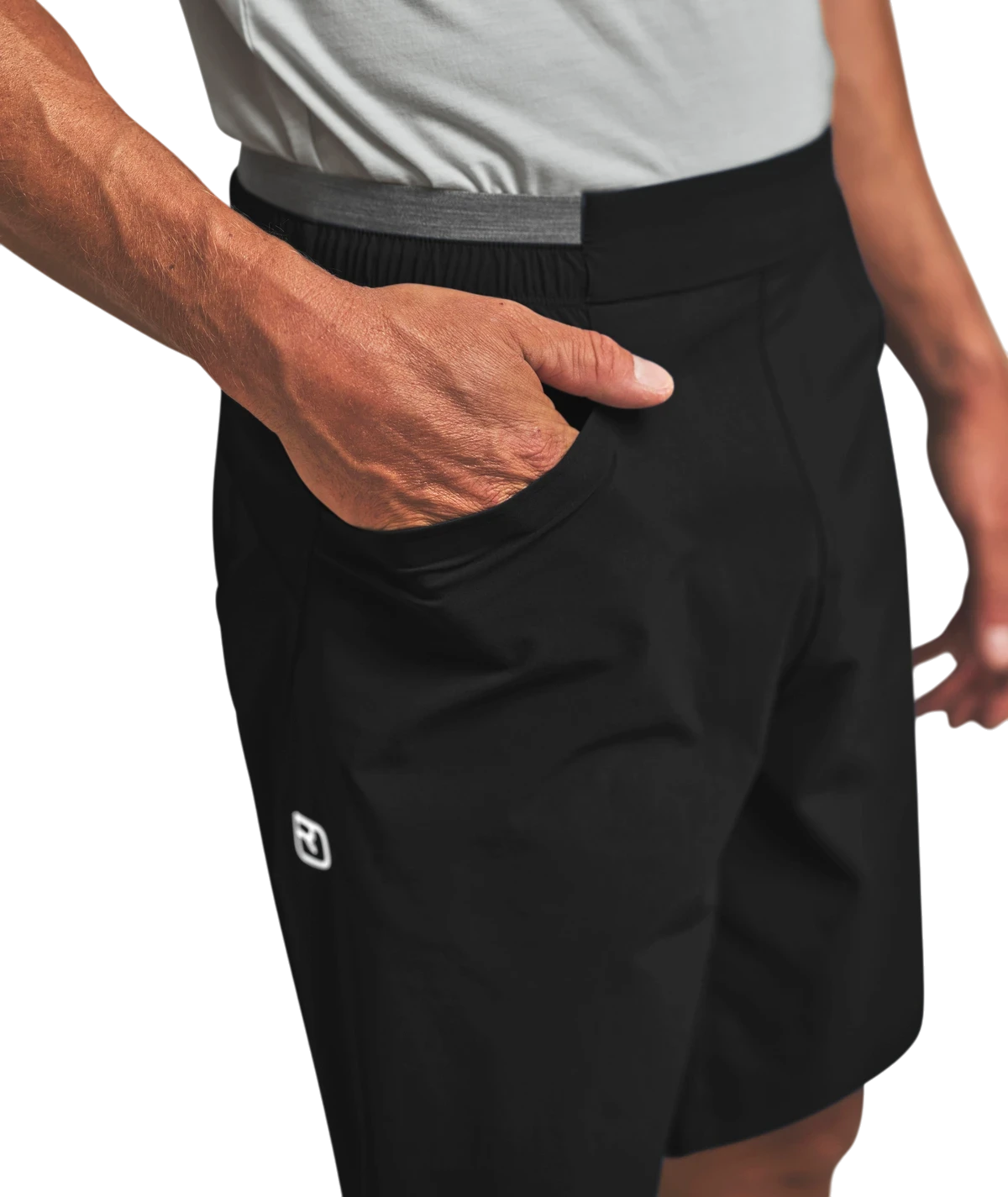 Trace Shorts M