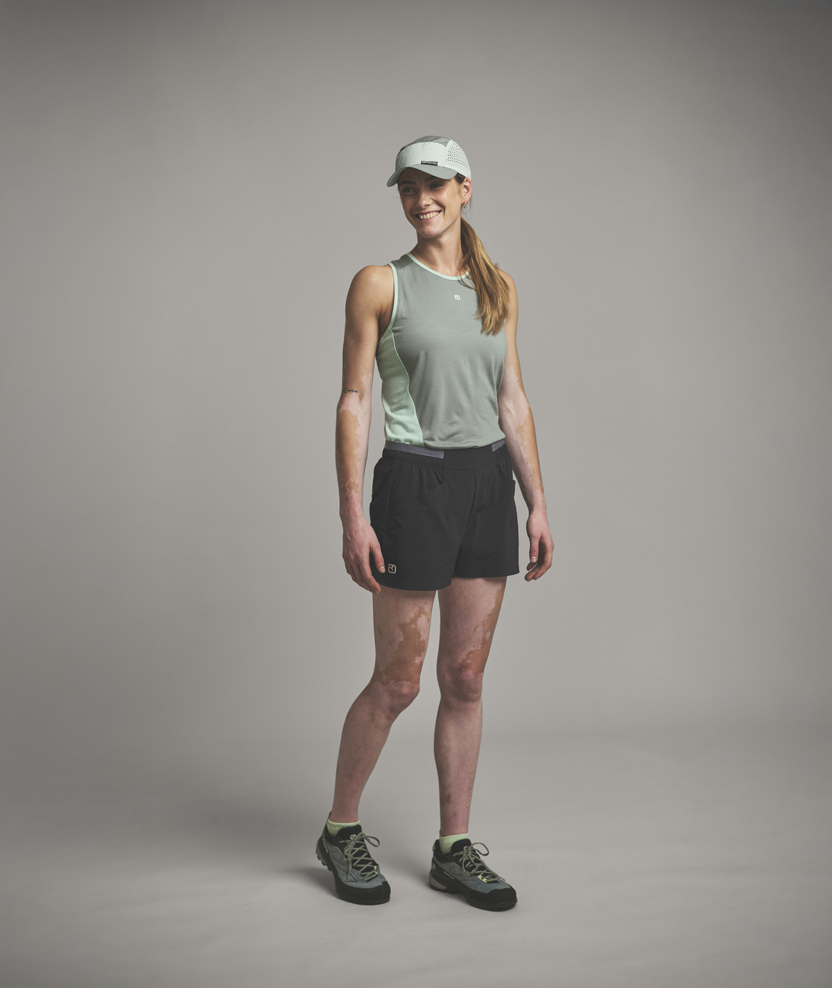 Trace Shorts W