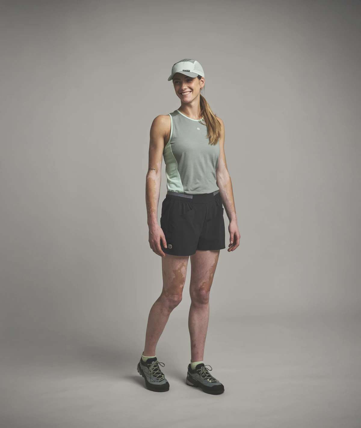 Trace Shorts W