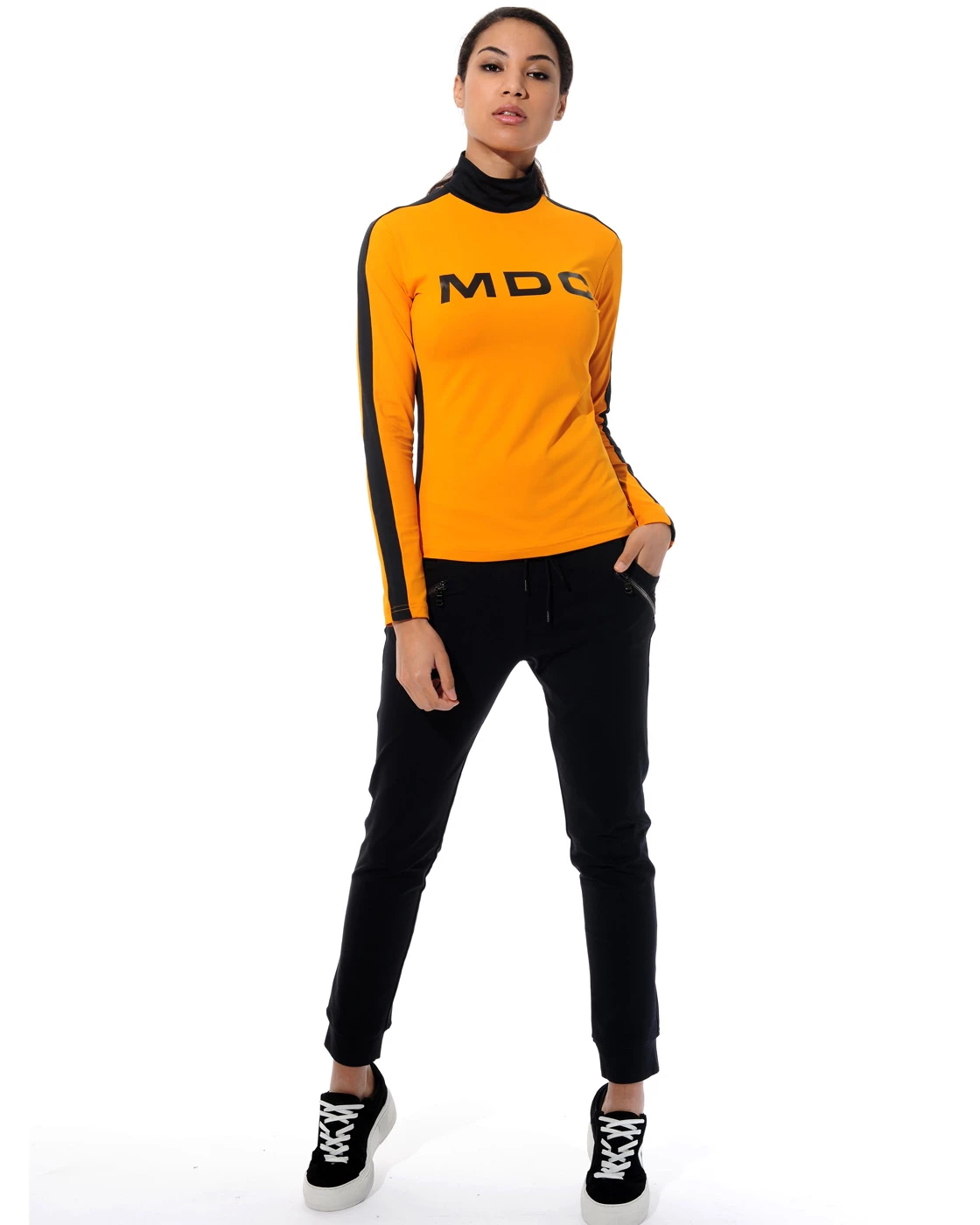 300223 Pulli