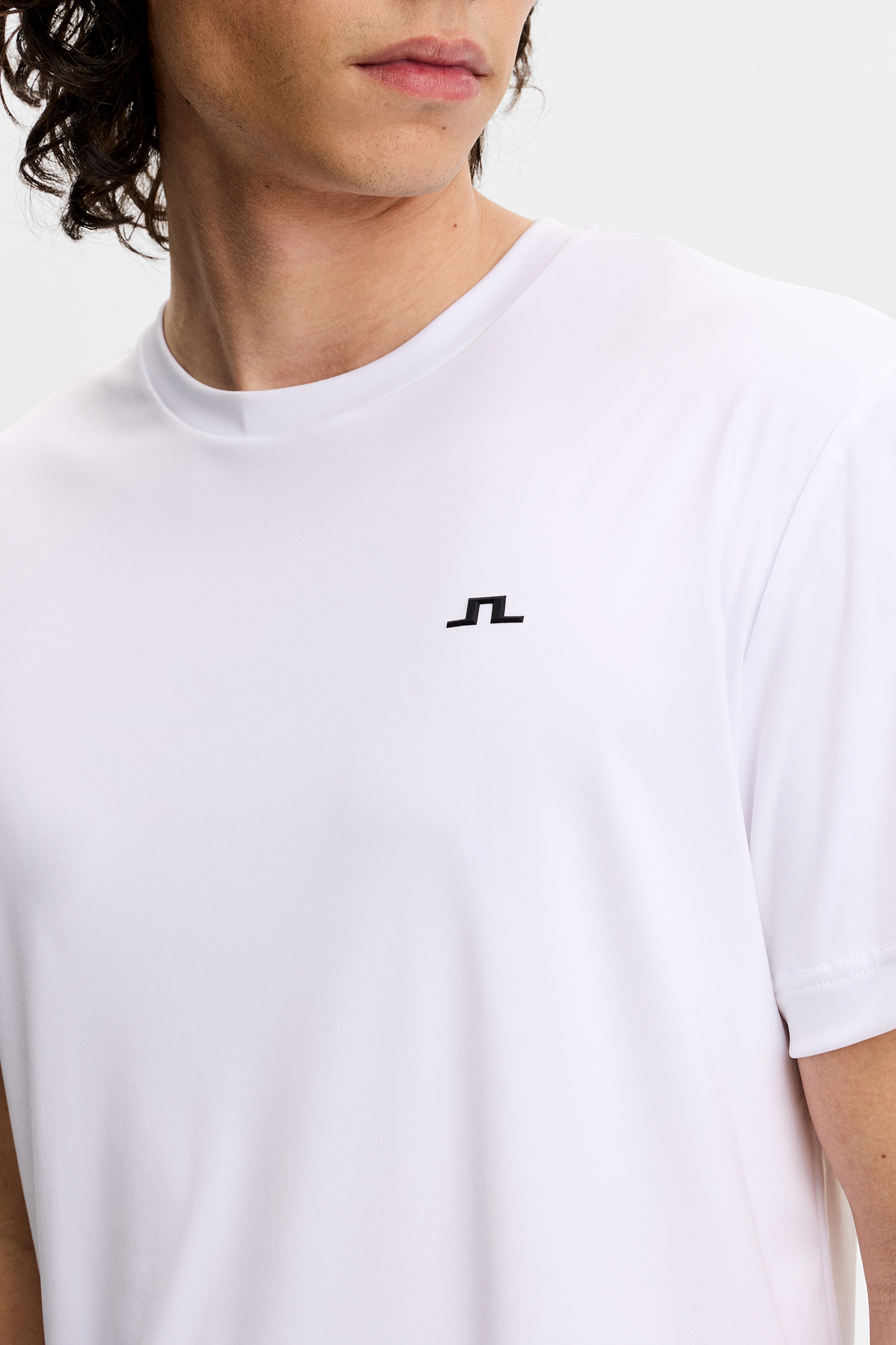 Ade T-shirt M